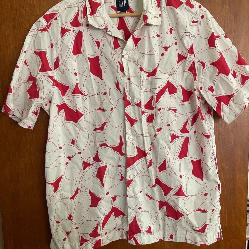GAP Red and White Casual Button Down Shirt